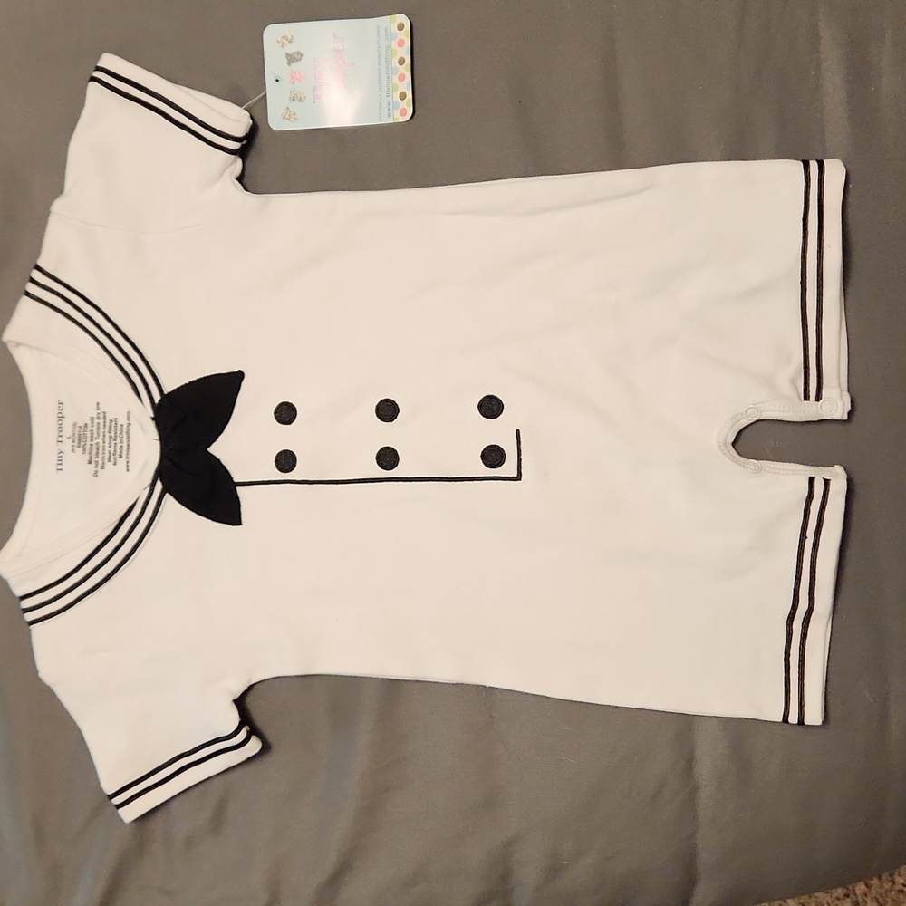 🌌BRAND NEW🌌 Navy Romper 6-9 Months